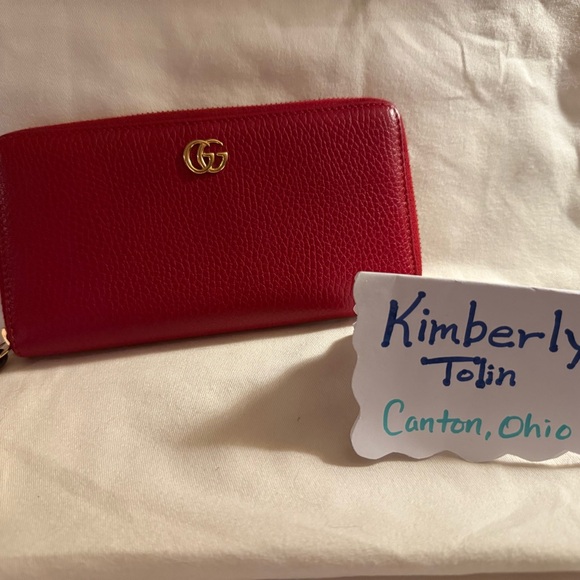 Authentic Gucci Wallet - Picture 1 of 2
